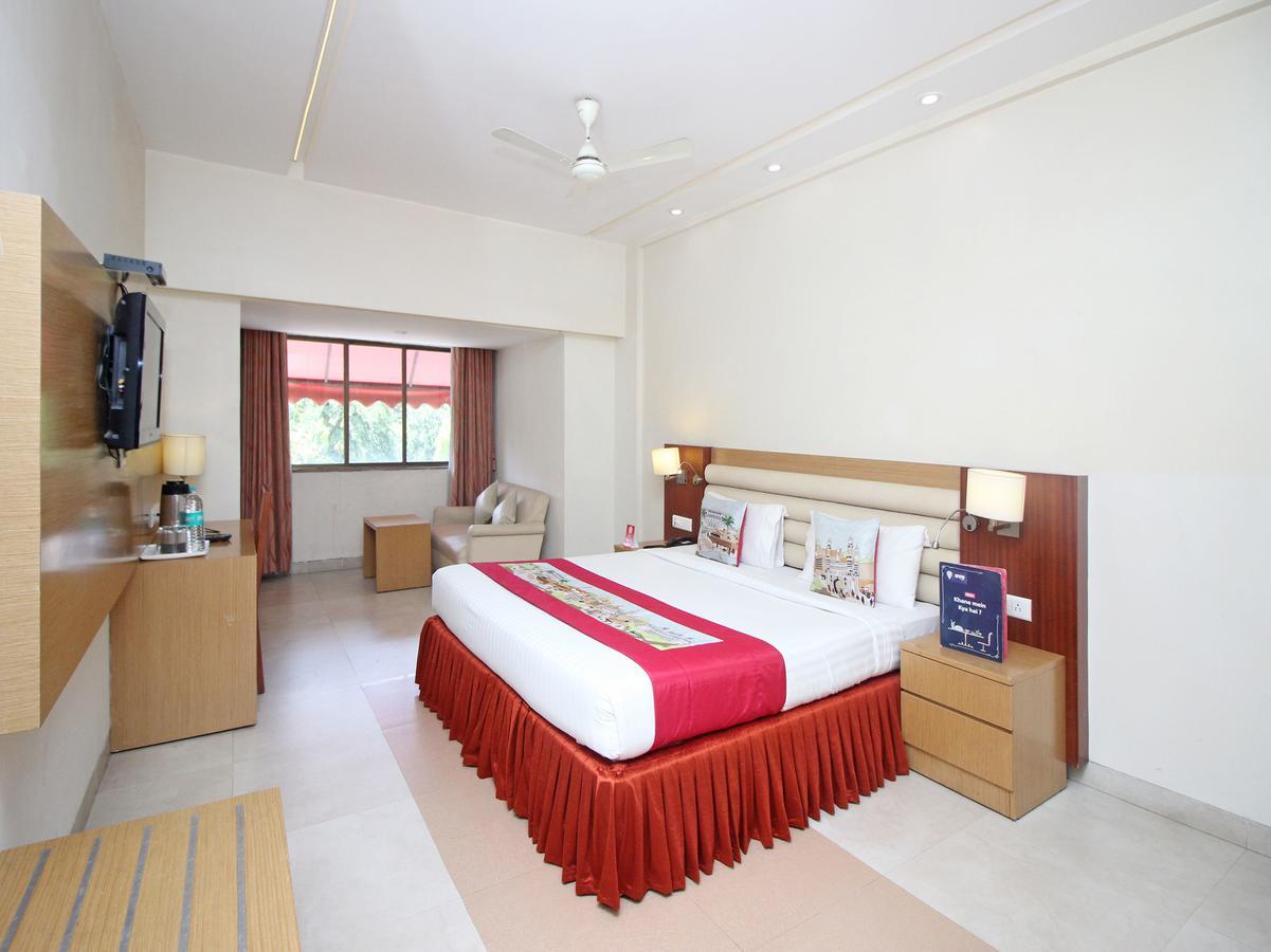 Hotel Mb International Palace Side Mysuru Zewnętrze zdjęcie