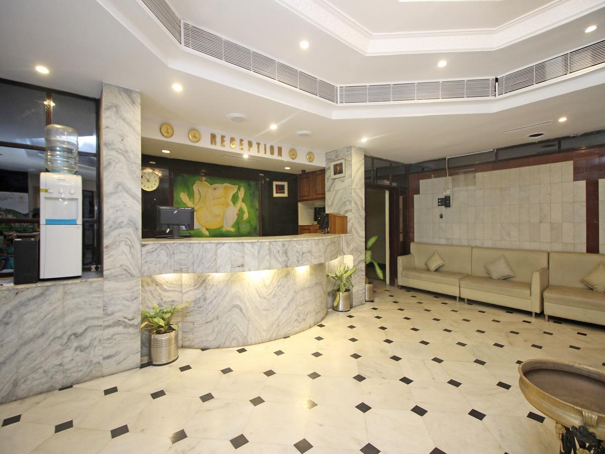 Hotel Mb International Palace Side Mysuru Zewnętrze zdjęcie