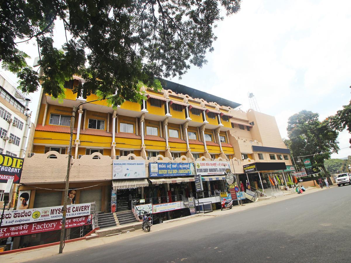 Hotel Mb International Palace Side Mysuru Zewnętrze zdjęcie