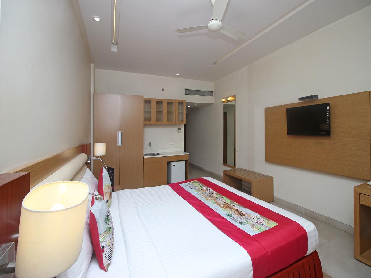 Hotel Mb International Palace Side Mysuru Zewnętrze zdjęcie