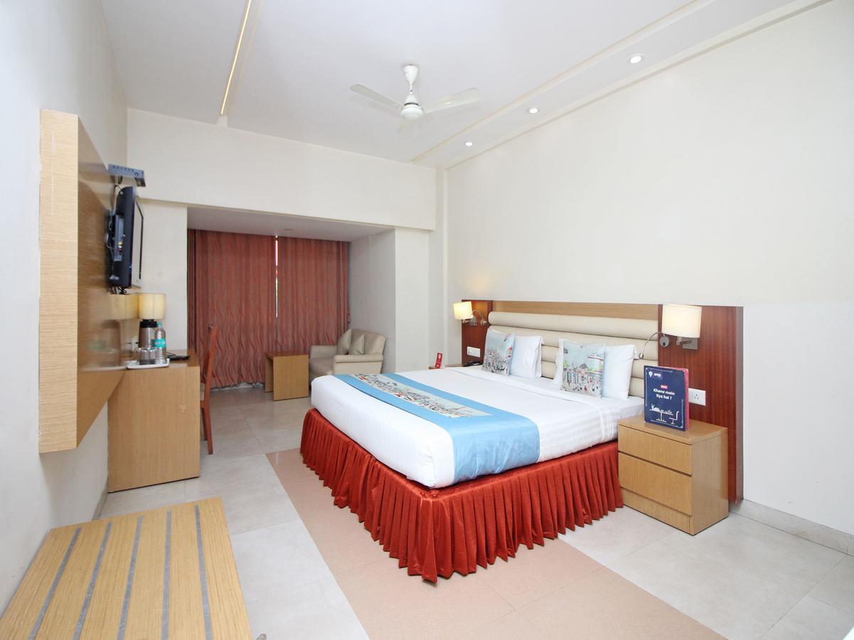 Hotel Mb International Palace Side Mysuru Zewnętrze zdjęcie