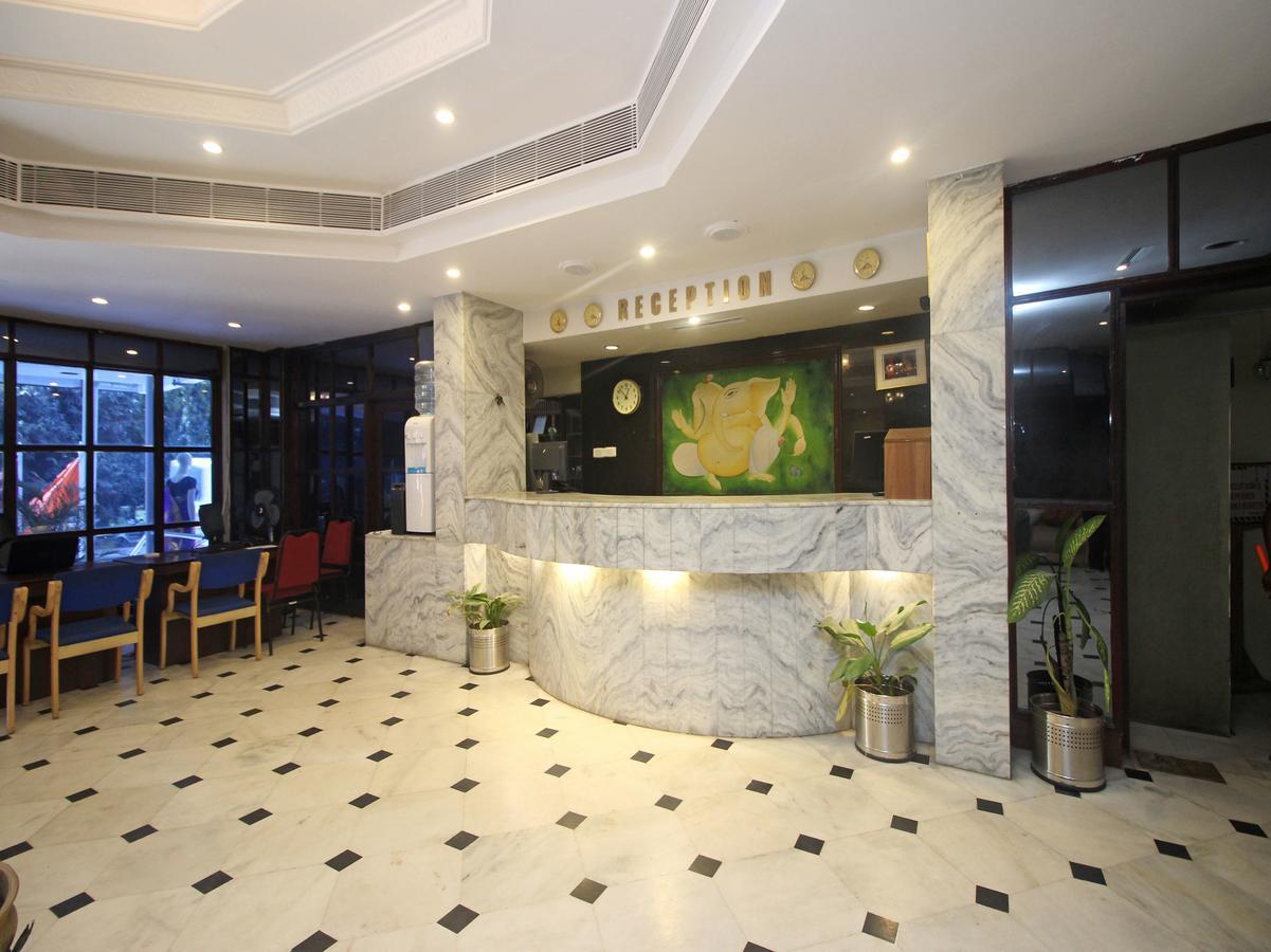 Hotel Mb International Palace Side Mysuru Zewnętrze zdjęcie